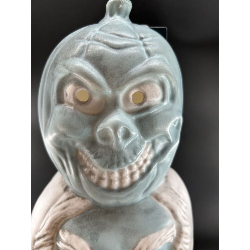 Disney's Haunted Mansion Jack-O-Lantern Hitchhiking Ghosts Lantern In/Outdoor - Picture 13 of 14